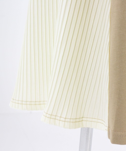 CHOCOA（チョコア）の「マタニティ授乳サイドプリーツワンピース（マタニティウェア/グッズ・レディース・チャコールグレー/ベージュ・FREE）」の4枚目の写真