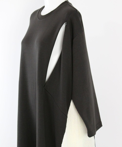 CHOCOA（チョコア）の「マタニティ授乳サイドプリーツワンピース（マタニティウェア/グッズ・レディース・チャコールグレー/ベージュ・FREE）」の18枚目の写真