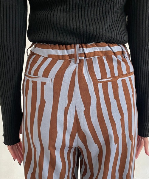 CAPRICIEUX LE'MAGE(カプリシューレマージュ)の「【AgAwd/アガウド】ジオメタリーパンツ(その他パンツ・レディース・ブラック/ブルー・FREE)」の18枚目の写真