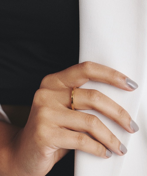 9ban(キューバン)の「【9ban】キューバン/ Texture ring(リング・レディース・ゴールド・#11/#13/#9)」の2枚目の写真