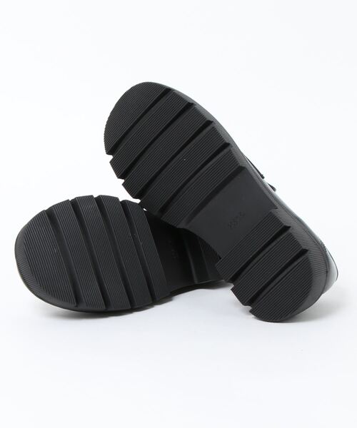 BLUEEAST（ブルーイースト）の「スクエアトゥフェイクレザー厚底ローファー（ローファー・レディース・ブラック/ブラウン・MEDIUM/LARGE）」の6枚目の写真