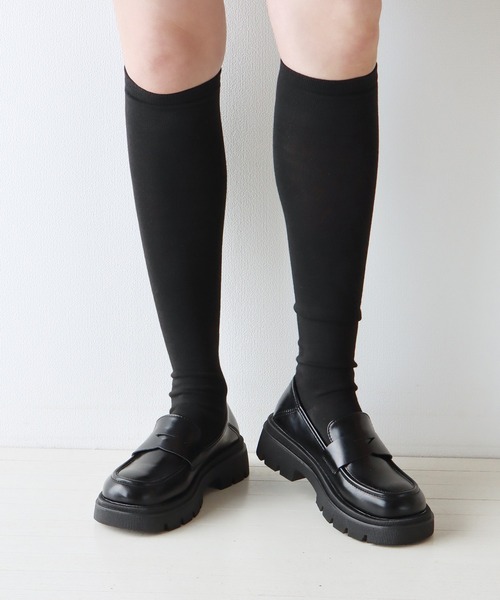 BLUEEAST（ブルーイースト）の「スクエアトゥフェイクレザー厚底ローファー（ローファー・レディース・ブラック/ブラウン・MEDIUM/LARGE）」の7枚目の写真