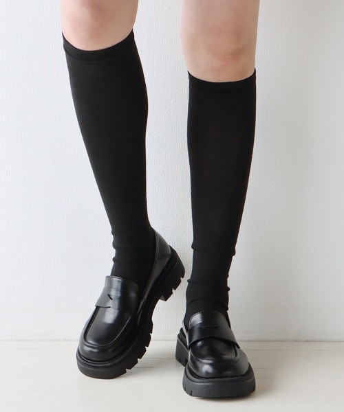 BLUEEAST（ブルーイースト）の「スクエアトゥフェイクレザー厚底ローファー（ローファー・レディース・ブラック/ブラウン・MEDIUM/LARGE）」の9枚目の写真