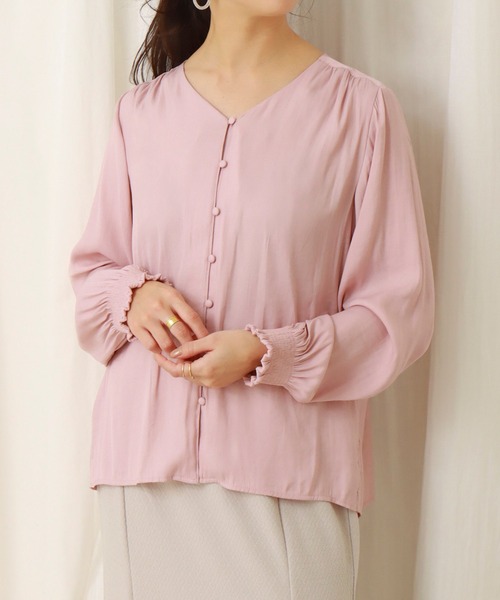 libelle more(リベル モア)の「シャーリングブラウス(シャツ/ブラウス・レディース・ライトピンク/ブラック/ブルー/キナリ・M)」の1枚目の写真