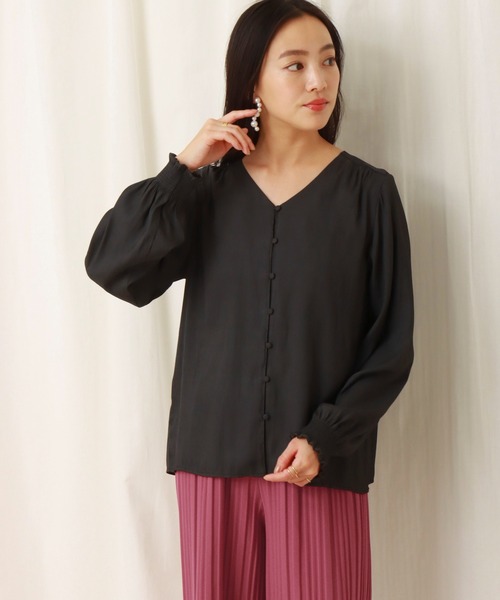 libelle more(リベル モア)の「シャーリングブラウス(シャツ/ブラウス・レディース・ライトピンク/ブラック/ブルー/キナリ・M)」の22枚目の写真