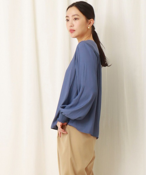 libelle more(リベル モア)の「シャーリングブラウス(シャツ/ブラウス・レディース・ライトピンク/ブラック/ブルー/キナリ・M)」の20枚目の写真