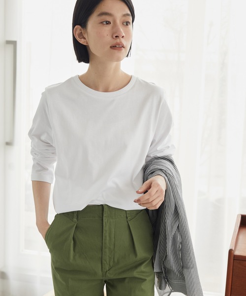 AMERICAN HOLIC(アメリカンホリック)の「タックリブクルーネックカットプルオーバー(Tシャツ/カットソー・レディース・オフホワイト/その他7・S/M/L)」の1枚目の写真