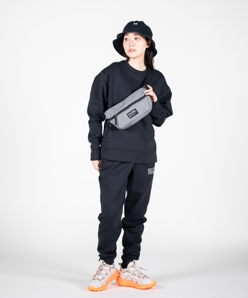 UNDER ARMOUR(アンダーアーマー)の「UAウエストバッグ(トレーニング/メンズ/レディース)(ボディバッグ/ウエストポーチ・レディース・ブラック/グレー・ONESIZE)」の12枚目の写真