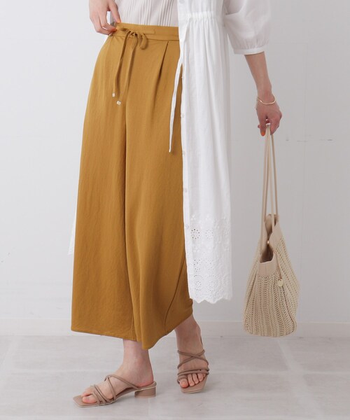 DRESKIP（ドレスキップ）の「◆【接触冷感】イージーワイドパンツ（その他パンツ・レディース・ダークグリーン/ネイビー/カーキ/レモンイエロー・02/03/04）」の4枚目の写真