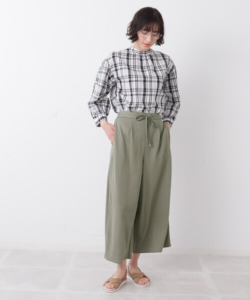 DRESKIP（ドレスキップ）の「◆【接触冷感】イージーワイドパンツ（その他パンツ・レディース・ダークグリーン/ネイビー/カーキ/レモンイエロー・02/03/04）」の9枚目の写真