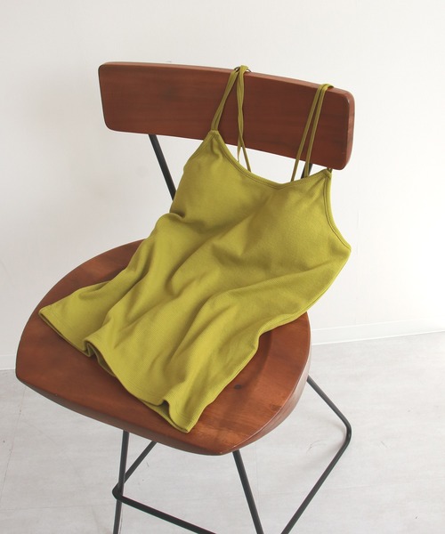 notch.(ノッチ)の「テレコカップ付きキャミソール(キャミソール・レディース・ブラック/エメラルド/オフホワイト/ブラウン・M)」の4枚目の写真