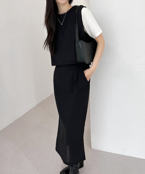 by muni:r（バイ ムニール）の「クラシックキャミソール+ロングスカートセットアップ（ワンピース・レディース・ブラック/ベージュ・FREE）」の4枚目の写真