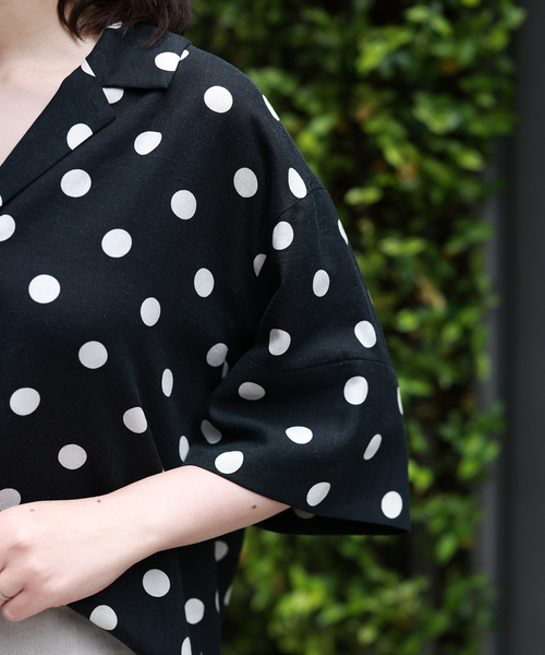 journal standard L'essage(ジャーナルスタンダードレサージュ)の「レーヨン麻ドットショートシャツ(シャツ/ブラウス・レディース・ブラック/ナチュラル・FREE)」の7枚目の写真