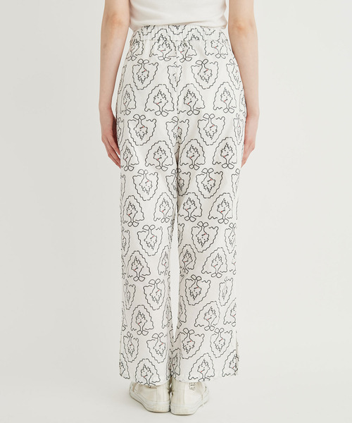 I am I in fact...（アイアムアイインファクト）の「●TABAKO GIRL slit pants（その他パンツ・レディース・ホワイト/ブラック・FREE）」の5枚目の写真