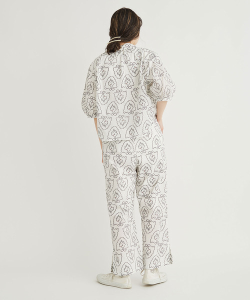 I am I in fact...（アイアムアイインファクト）の「●TABAKO GIRL slit pants（その他パンツ・レディース・ホワイト/ブラック・FREE）」の14枚目の写真