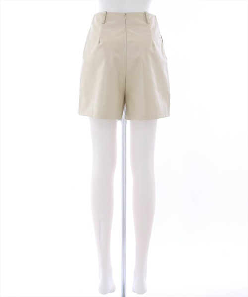 clear（クリア）の「フェイクレザー合皮ショートパンツ（その他パンツ