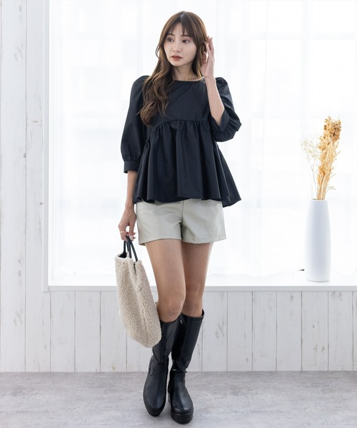 clear(クリア)の「フェイクレザー合皮ショートパンツ(その他パンツ・レディース・アイボリー/ブラック・M/S)」の18枚目の写真