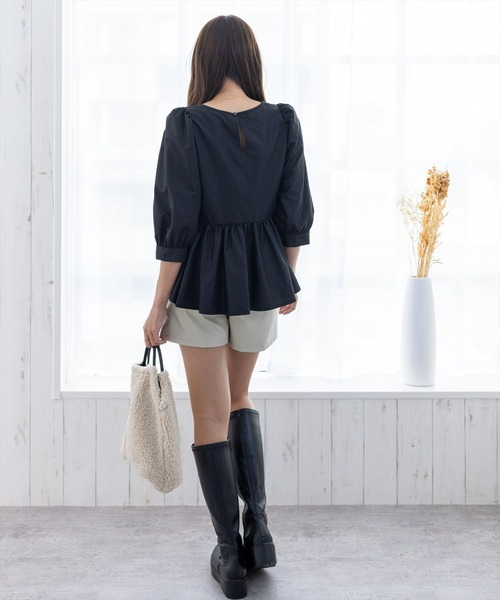 clear(クリア)の「フェイクレザー合皮ショートパンツ(その他パンツ・レディース・アイボリー/ブラック・M/S)」の20枚目の写真