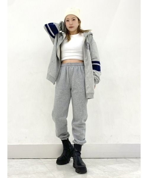 GAP(ギャップ)の「ヴィンテージ ソフト ハイライズ ジョガーパンツ(セットアップ対応)(スウェットパンツ・レディース・アイボリー/ブラック/ネイビー/グリーン系その他/ライトグレー/ブラウン/ピンク系その他・M/S/XS/XXS/L)」の19枚目の写真