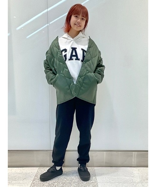 GAP(ギャップ)の「ヴィンテージ ソフト ハイライズ ジョガーパンツ(セットアップ対応)(スウェットパンツ・レディース・アイボリー/ブラック/ネイビー/グリーン系その他/ライトグレー/ブラウン/ピンク系その他・M/S/XS/XXS/L)」の22枚目の写真