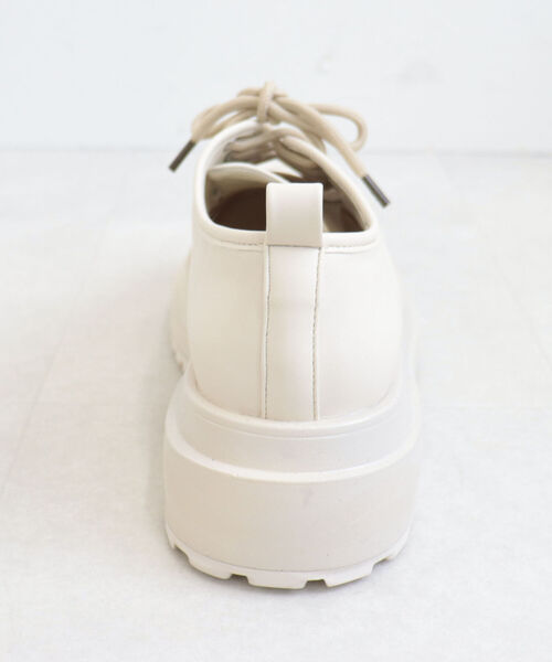 fredy emue（フレディエミュ）の「厚底レースアップローファー（ローファー・レディース・アイボリー/ブラック・S/M/L）」の16枚目の写真
