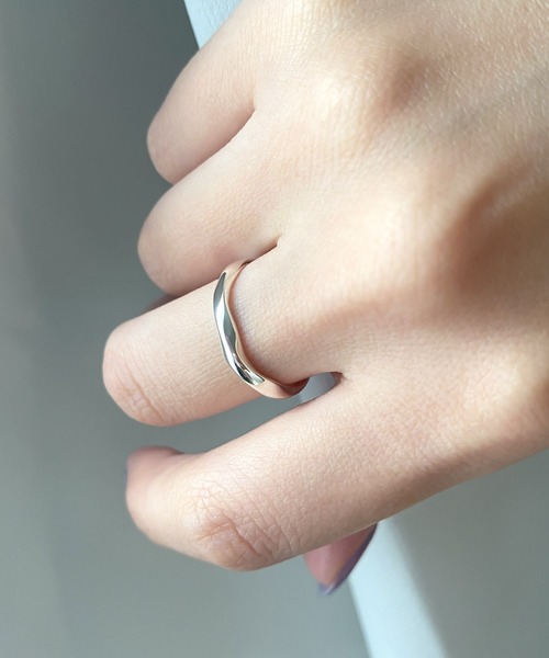 THEATER(シアター)の「THEATER シアター ディストーションシルバーリング(リング・レディース・シルバー・15 /7/5/19/11/17/13/9/21/23)」の3枚目の写真