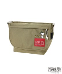 Manhattan Portage（マンハッタンポーテージ）の「Casual Messenger Bag JR PEANUTS FW2022（メッセンジャーバッグ・メンズ）」