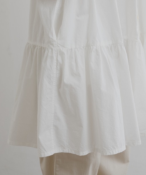 PUAL CE CIN(ピュアルセシン)の「タイプライターノーカラーティアードチュニック(シャツ/ブラウス・レディース・ベージュ/オフホワイト・FREE)」の9枚目の写真