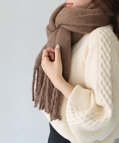 HER CLOSET(ハークローゼット)の「【HER CLOSET】ふわふわフリンジボリュームマフラー FLUFFY FRINGE VOLUME MUFFLER(マフラー・レディース・グレー/キャメル/ブラック/ピンク/ブラウン/アイボリー/ブルー/カーキ/マスタード/レッド/ミント・FREE)」の18枚目の写真