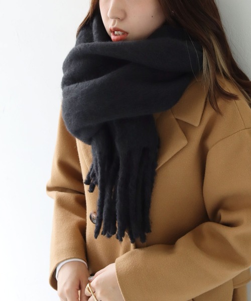 HER CLOSET(ハークローゼット)の「【HER CLOSET】ふわふわフリンジボリュームマフラー FLUFFY FRINGE VOLUME MUFFLER(マフラー・レディース・グレー/キャメル/ブラック/ピンク/ブラウン/アイボリー/ブルー/カーキ/マスタード/レッド/ミント・FREE)」の14枚目の写真