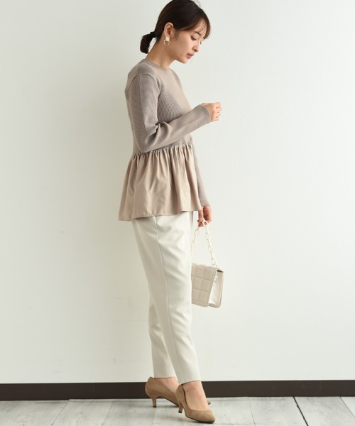 INTERPLANET（インタープラネット）の「ペプラム異素材プルオーバー（Tシャツ/カットソー・レディース・ブラック/ネイビー/グレイッシュベージュ・FREE）」の10枚目の写真