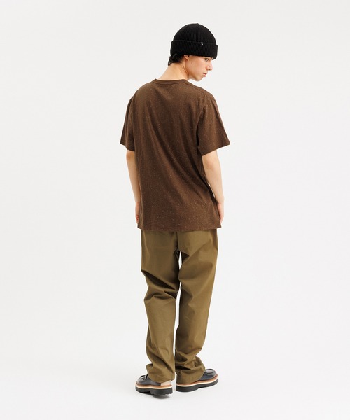Saturdays NYC（サタデーズ ニューヨークシティ ）の「Speckled Script Emb Ss Tee（Tシャツ/カットソー・メンズ・オリーブ/ベージュ/ブラウン系その他2・L/XL/X-SMALL/M/S）」の6枚目の写真