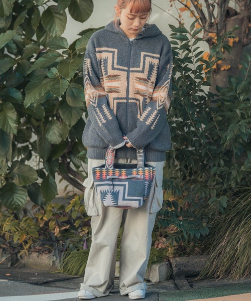 PENDLETON(ペンドルトン)の「【 PENDLETON / ペンドルトン 】 【 TAION / タイオン 】 リバーシブル ランチ トートバッグ S LUNCH TOTE BAG REV(トートバッグ・メンズ・ブラック・FREE)」の8枚目の写真