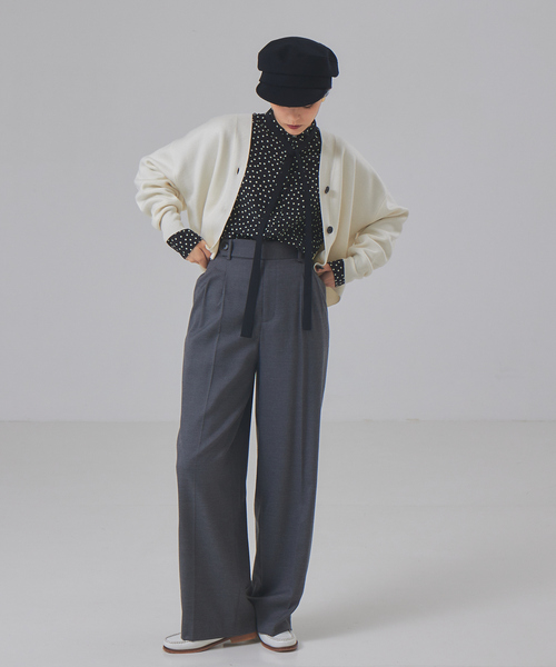 Rouge vif(ルージュヴィフ)の「ドット柄ボウタイブラウス(シャツ/ブラウス・レディース・ブラック/ネイビー・フリー)」の5枚目の写真