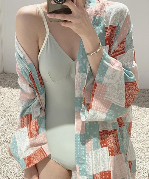 c.u.l（シーユーエル）の「シンプルパイピングデザインワンピース水着 culb31（水着・レディース・ブラック/グリーン・L/M/XL）」の6枚目の写真