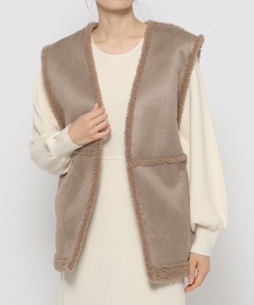 mysty woman（ミスティウーマン）の「ムートンリバーシブルベスト 180575（その他アウター・レディース・モカ/ホワイト系その他・FREE）」の10枚目の写真