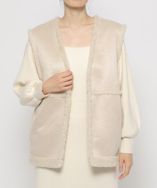 mysty woman（ミスティウーマン）の「ムートンリバーシブルベスト 180575（その他アウター・レディース・モカ/ホワイト系その他・FREE）」の4枚目の写真