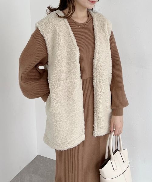 mysty woman（ミスティウーマン）の「ムートンリバーシブルベスト 180575（その他アウター・レディース・モカ/ホワイト系その他・FREE）」の22枚目の写真