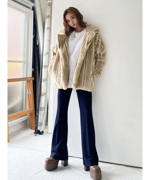 EMODA(エモダ)の「ハイウエストフレアパンツ(その他パンツ・レディース・ピンク/グリーン/ネイビー/ブラック・SMALL/MEDIUM)」の14枚目の写真