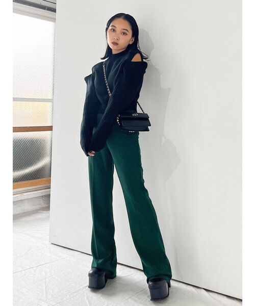 EMODA(エモダ)の「ハイウエストフレアパンツ(その他パンツ・レディース・ピンク/グリーン/ネイビー/ブラック・SMALL/MEDIUM)」の18枚目の写真