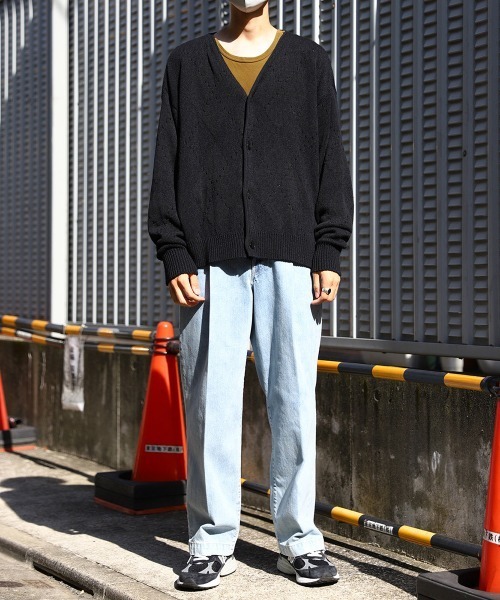 marka（マーカ）の「marka / マーカ：CARDIGAN - cotton × silk nep yarn -：M23A-06SW01C[COR]（カーディガン/ボレロ・メンズ・インディゴブルー/ブラック・2/1）」の7枚目の写真