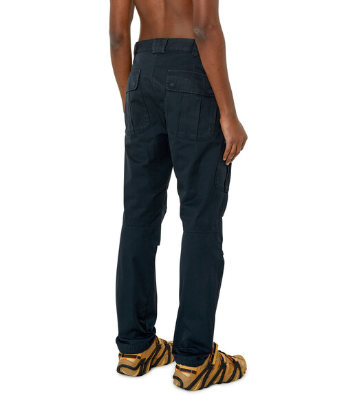 DIESEL（ディーゼル）の「メンズ カーゴパンツ ニータック（カーゴ
