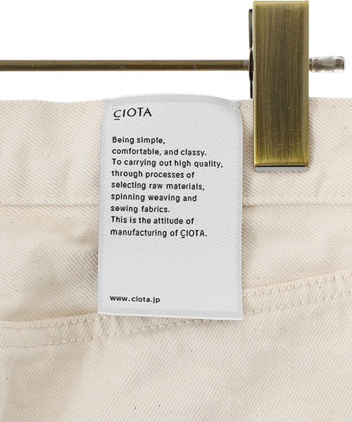 CIOTA（シオタ）の「CIOTA / シオタ：ホワイト スビンコットン 13.5oz ストレートデニム：NPTM-1STB-OF-OW[STD]（デニムパンツ・メンズ・オフホワイト・32inch/31inch）」の7枚目の写真