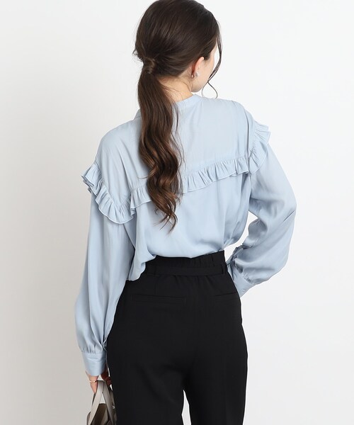 Cutie Blonde（キューティーブロンド）の「◆【甘すぎない！大人のためのデザインブラウス】ヴィンテージサテン フリル付きバンドカラー（シャツ/ブラウス・レディース・ライトブルー/ホワイト系・01/02/03）」の13枚目の写真