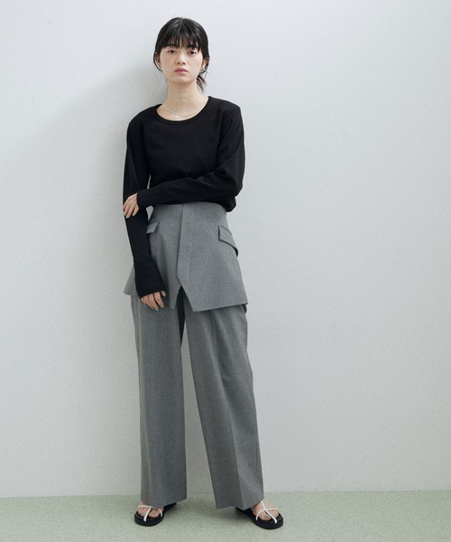 ADAM ET ROPE'（アダムエロペ）の「ショルダーパッドロンT（Tシャツ/カットソー・レディース・ブラック/オフホワイト・FREE）」の8枚目の写真