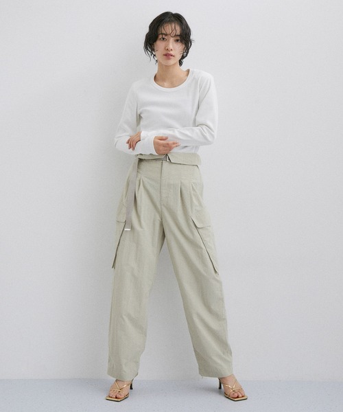 ADAM ET ROPE'（アダムエロペ）の「ショルダーパッドロンT（Tシャツ/カットソー・レディース・ブラック/オフホワイト・FREE）」の11枚目の写真