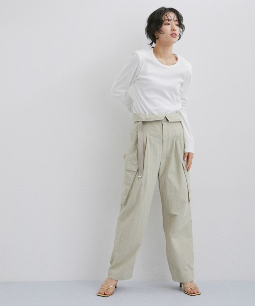 ADAM ET ROPE'（アダムエロペ）の「ショルダーパッドロンT（Tシャツ/カットソー・レディース・ブラック/オフホワイト・FREE）」の7枚目の写真