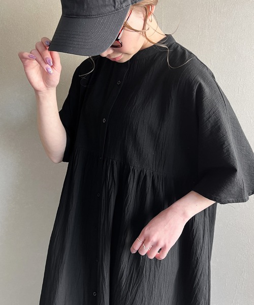 JUNOAH（ジュノア）の「リネンライクオーバーシャツワンピース（シャツワンピース・レディース・ホワイト/ブラック/モカ・MEDIUM/X-LARGE/LARGE）」の12枚目の写真