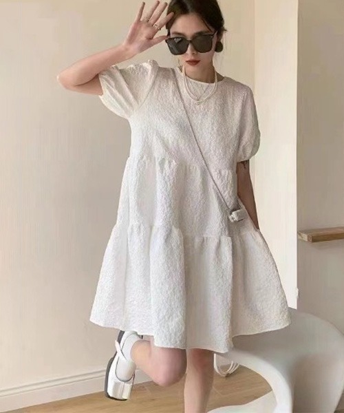 SpRay（スプレイ）の「ふくれティアードミニワンピース（ワンピース・レディース・ホワイト/ブラック・FREE）」の2枚目の写真