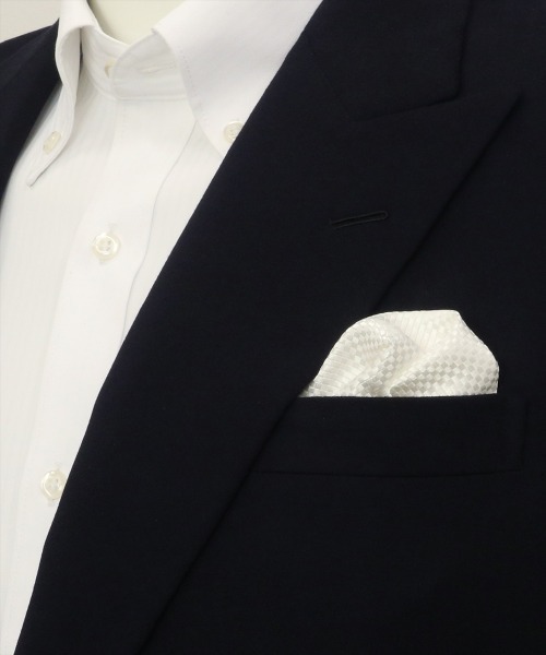 TOKYO SHIRTS（トウキョウシャツ）の「バスケット織 ベーシック ポケットチーフ（ポケットチーフ・メンズ・ブルーグリーン/オレンジ/エメラルド/ワインレッド/イエロー/エンジ/ライトピンク/ネイビー/ダークグレー/ロイヤルブルー/サックスブルー/ホワイト/パープル/シルバー・FREE）」の2枚目の写真